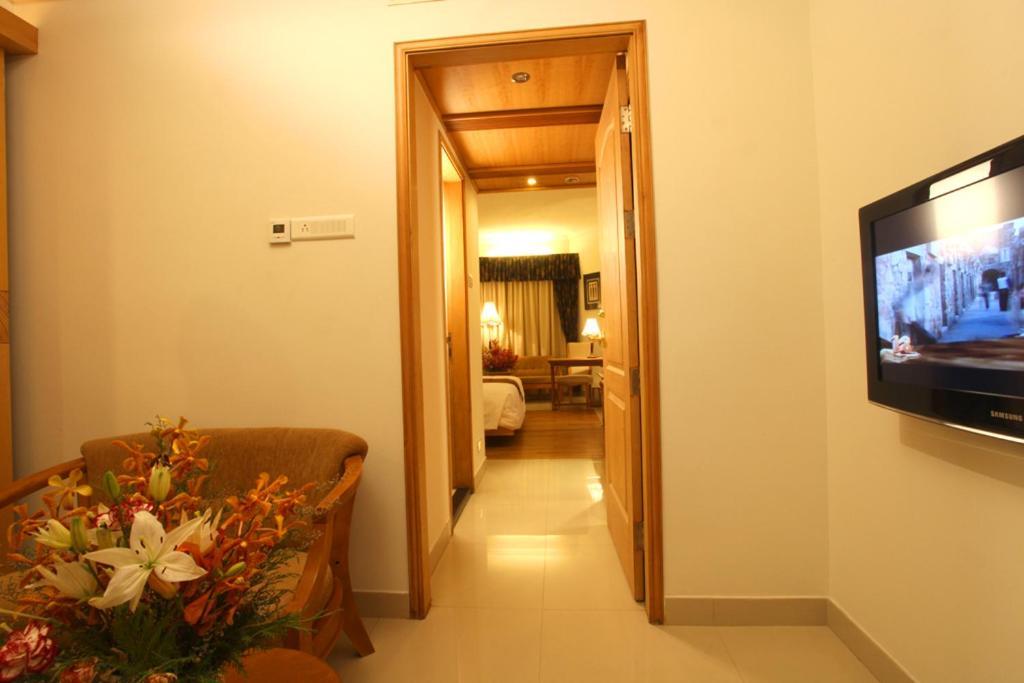 Sp Grand Days Hotel Thiruvananthapuram Екстериор снимка
