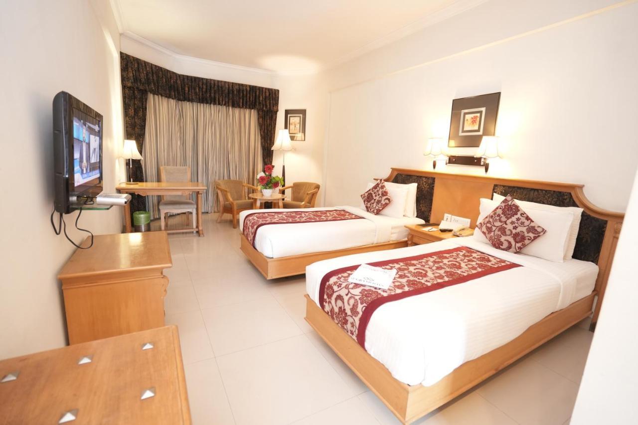 Sp Grand Days Hotel Thiruvananthapuram Екстериор снимка