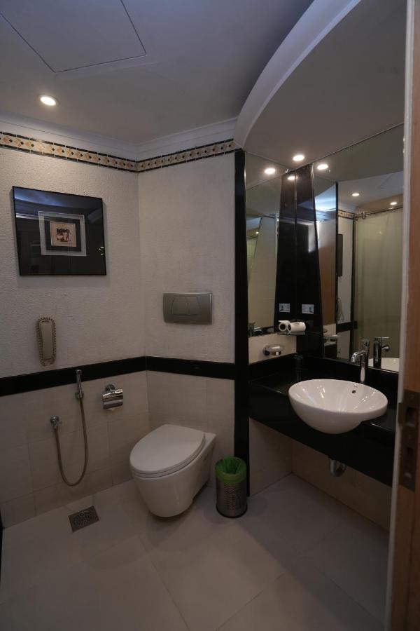 Sp Grand Days Hotel Thiruvananthapuram Екстериор снимка