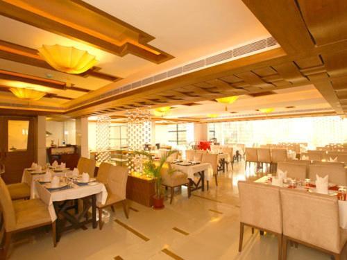 Sp Grand Days Hotel Thiruvananthapuram Екстериор снимка