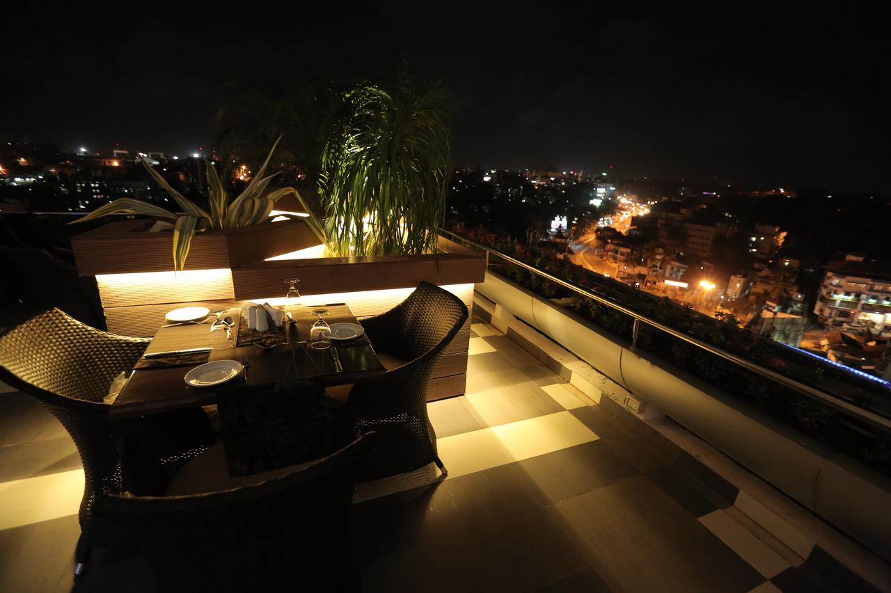Sp Grand Days Hotel Thiruvananthapuram Екстериор снимка